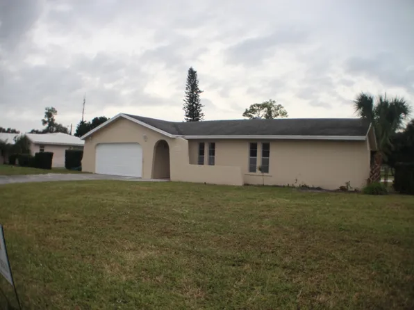 7771 Saint Andrews Rd, Lake Worth, FL 33467