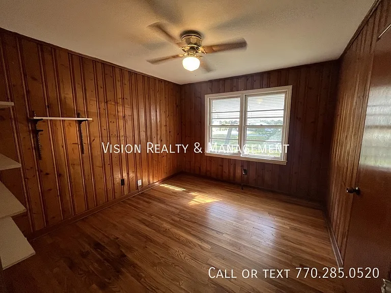 1148 Center St SW — Photo 18