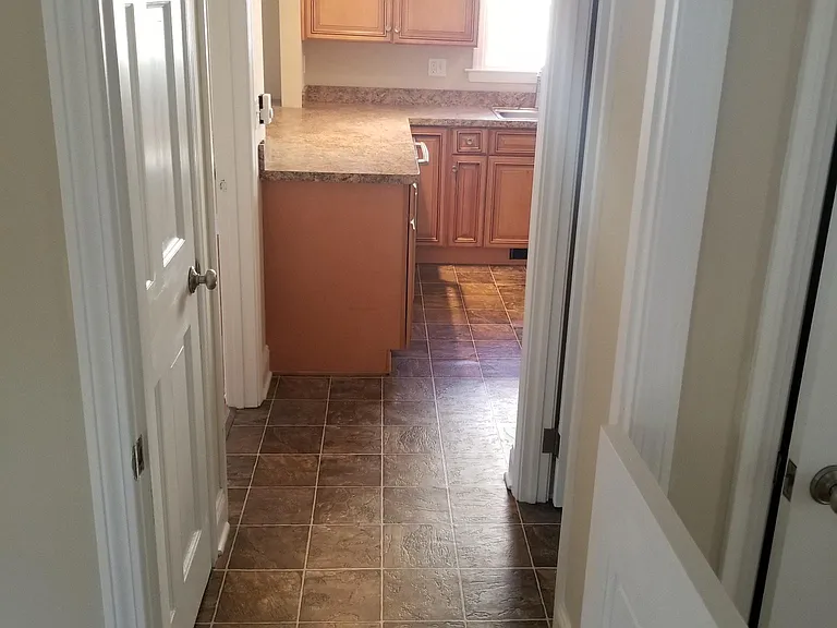 109 Caya Ave — Photo 6