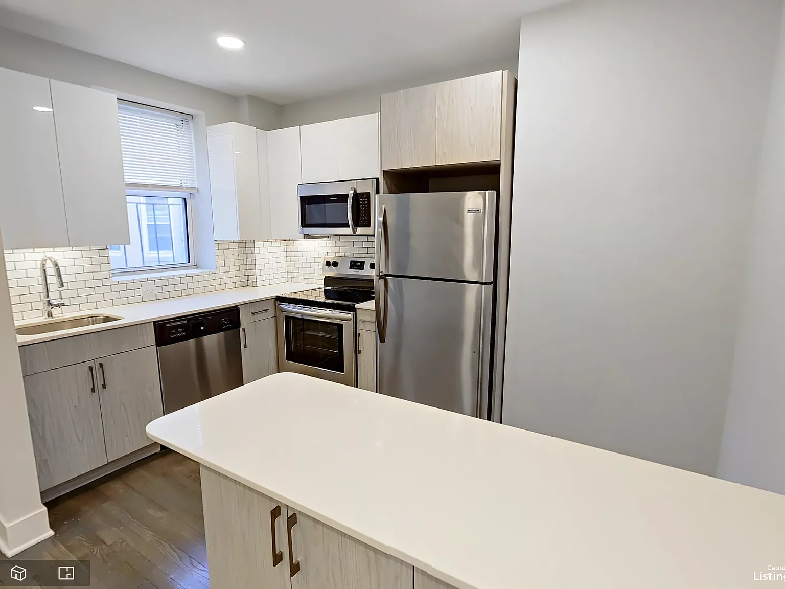 2 bed, 750 sqft, $3,650 — Photo 2