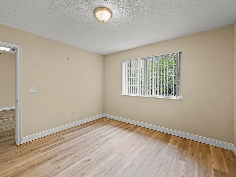1100 Crestwood Ct S #S-1109 — Photo 14
