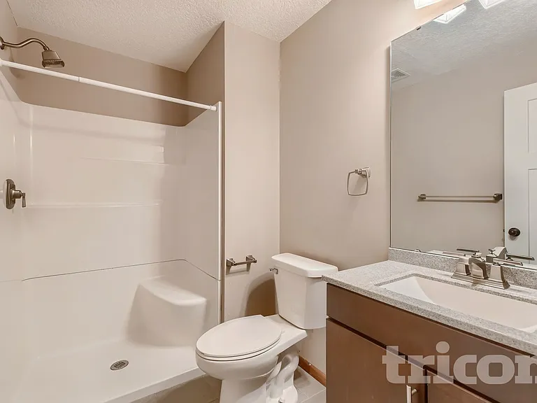 7535 Lannon Ave NE — Photo 13