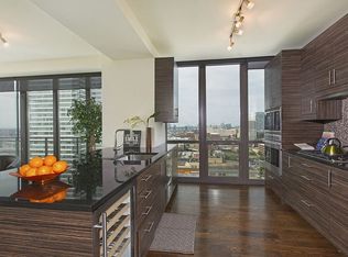 682 W Wayman St #SA706, Chicago, IL 60661