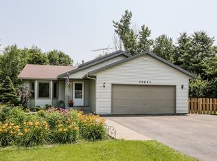 30683 Wallmark Lake Dr, Chisago City, MN 55013