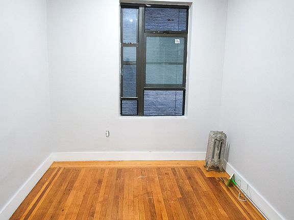 3rd image of 515 W 156th St APT 43