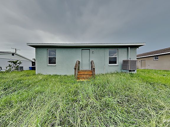 2nd image of 477 Florida Cir N