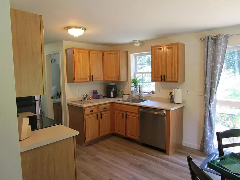 9 Old Nashua Rd #B1 — Photo 5