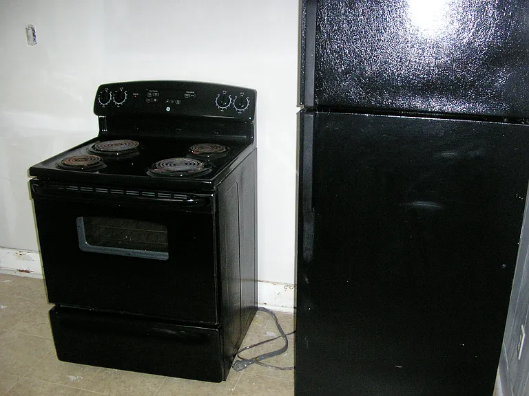 630 Woodford Ave #2 — Photo 7