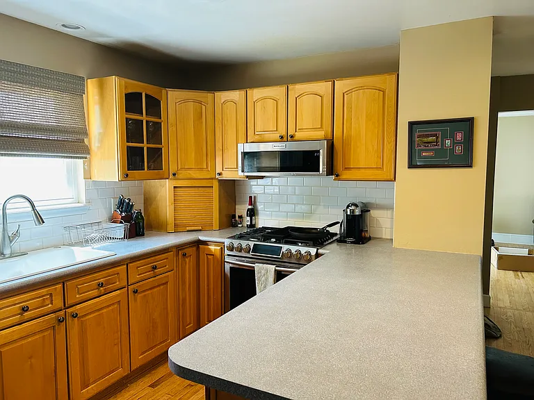 628 W Easter Pl — Photo 9