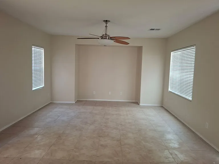 2820 Dowitcher Ave — Photo 5