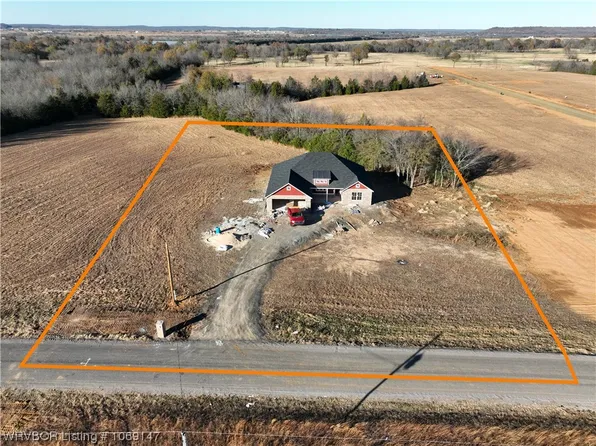 16440 Castle Rd, Cameron, OK 74932