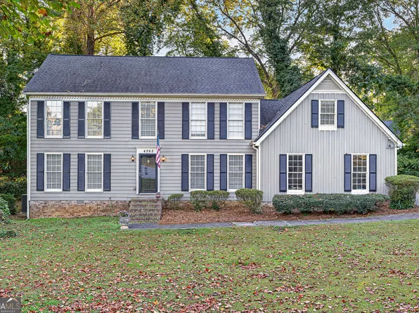 4262 Collie Ct SW, Lilburn, GA 30047