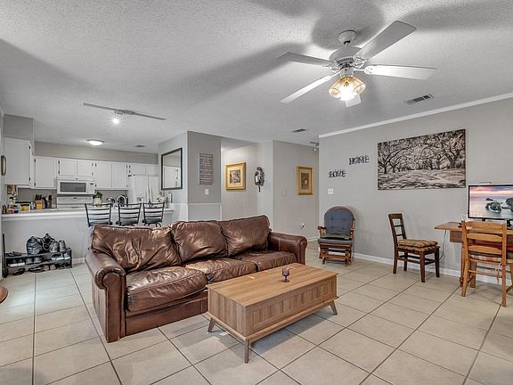 5th image of 1595 Misty Garden Way