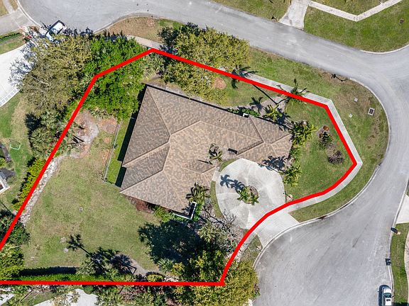 2nd image of 8571 Whispering Oak Way