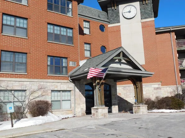 100 East Main STREET #102, Waukesha, WI 53186