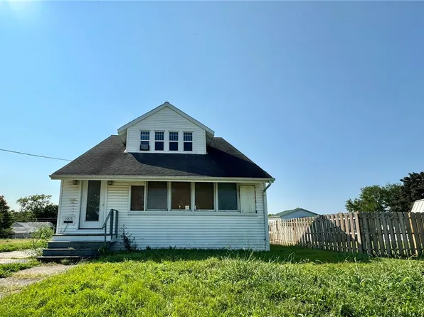 1005 W Main St, Hoopeston, IL 60942