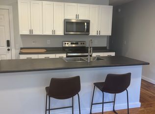 94 Park St #1N, Stowe, VT 05672