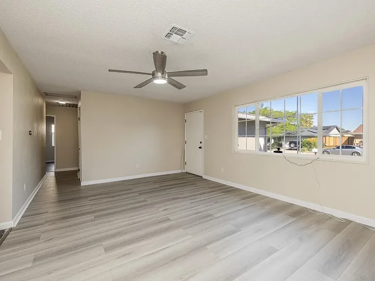 1610 Bondy Ln — Photo 5