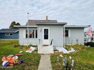 103 5th Ave, Northwood, ND 58267