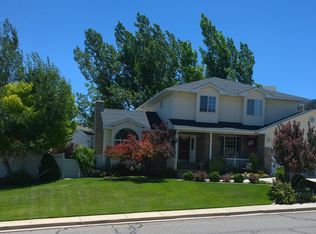 208 N Beacon Dr, Cedar City, UT 84720