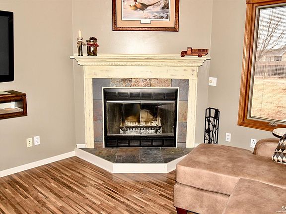 5th image of 1417 Meyer Dr