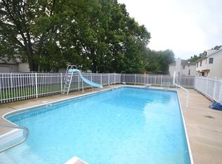 15527 S Pawnee St, Plainfield, IL 60544