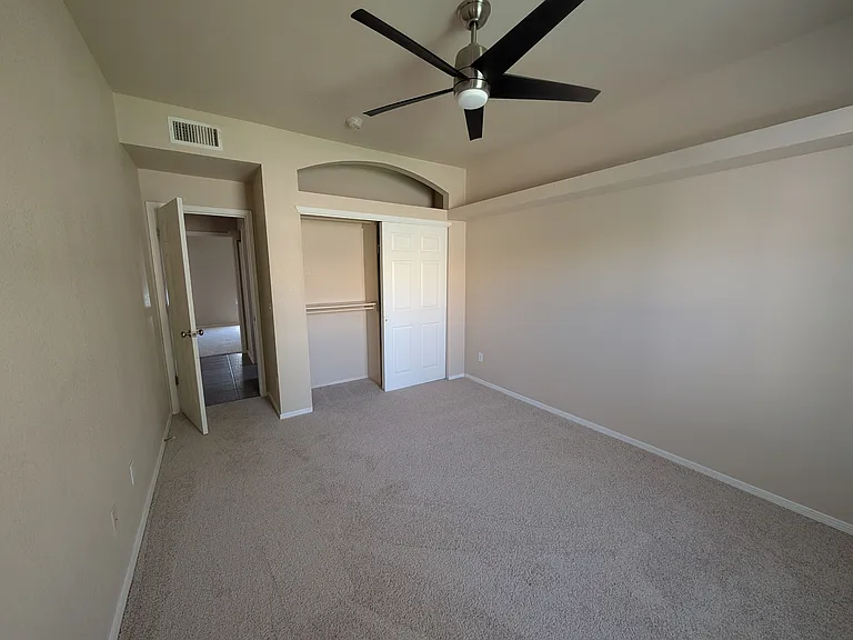 5803 London Dr — Photo 11