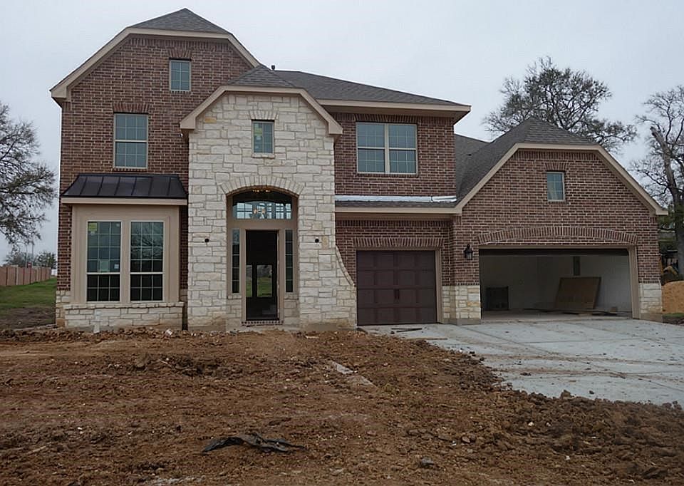 5 bedroom, 3.5 bath David Weekley home on corner lot! 3,798 sq. ft!