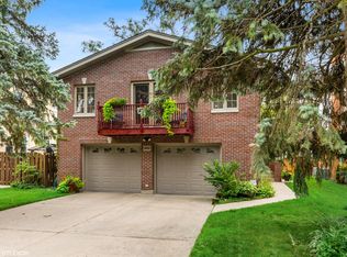 6005 N Legett Ave, Chicago, IL 60646