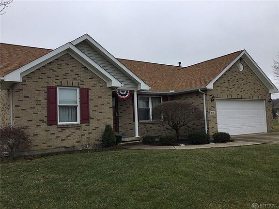 3rd image of 60 Sandstone Ln