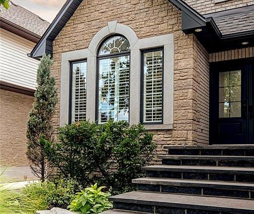 3rd image of 55 Chianti Cres