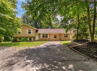 52 Rising Meadow Ln, Mills River, NC 28759