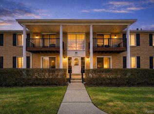 34720 Huntley Dr #23, Sterling Heights, MI 48312