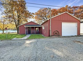 392 E Richardson Springs Rd, Edgerton, WI 53534