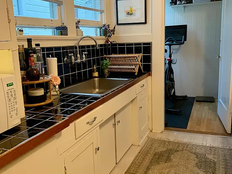 2810 Gough St #4 — Photo 10