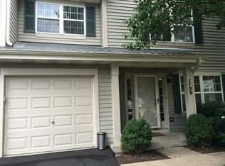 1109 Orleans Dr, Mundelein, IL 60060
