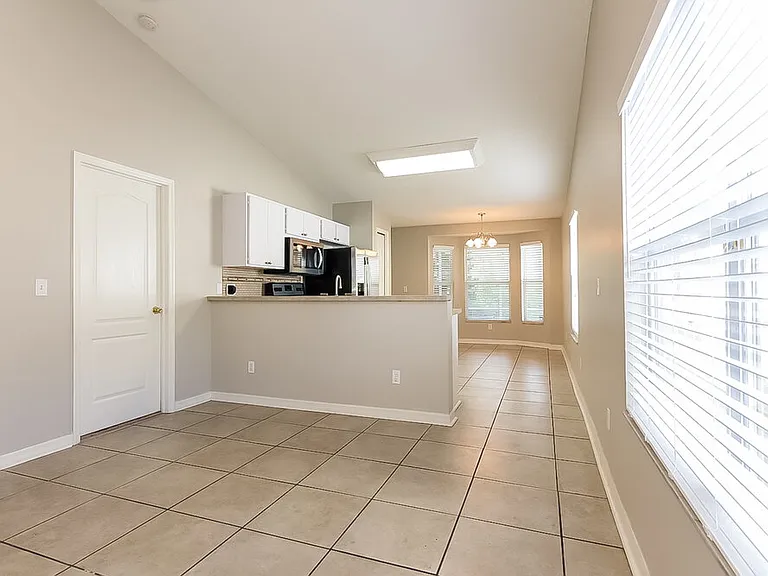 4313 Longshore Dr — Photo 3