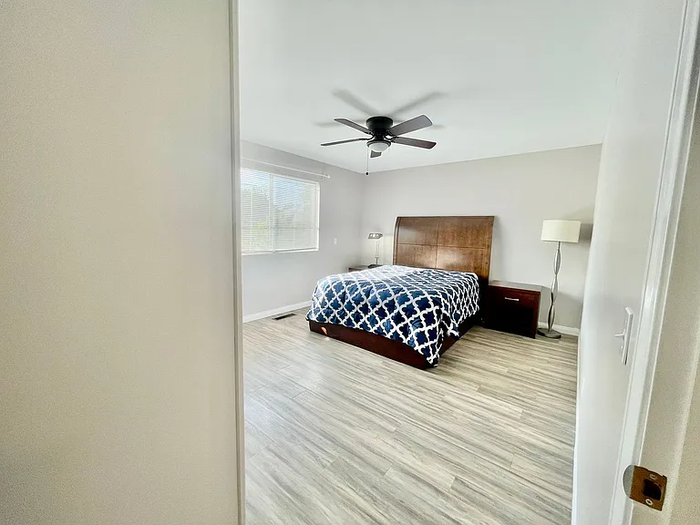 3552 Front St — Photo 17