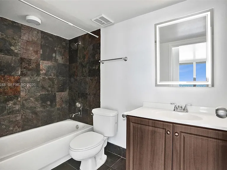 7601 E Treasure Dr #2205 — Photo 11