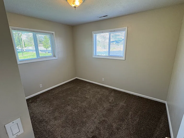 5193 S 4700 W — Photo 14