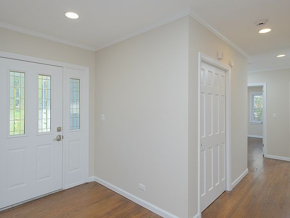 3rd image of 27 Malvern Ln