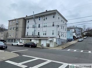 159 Nashua St #2E, Fall River, MA 02721