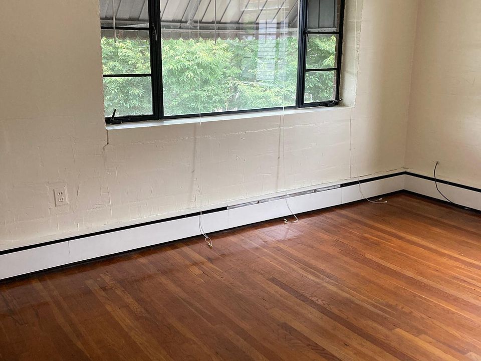 1st image of 307 S Mendenhall St #C