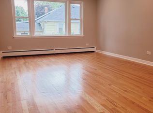 112 W Burlington Ave APT A, Westmont, IL 60559