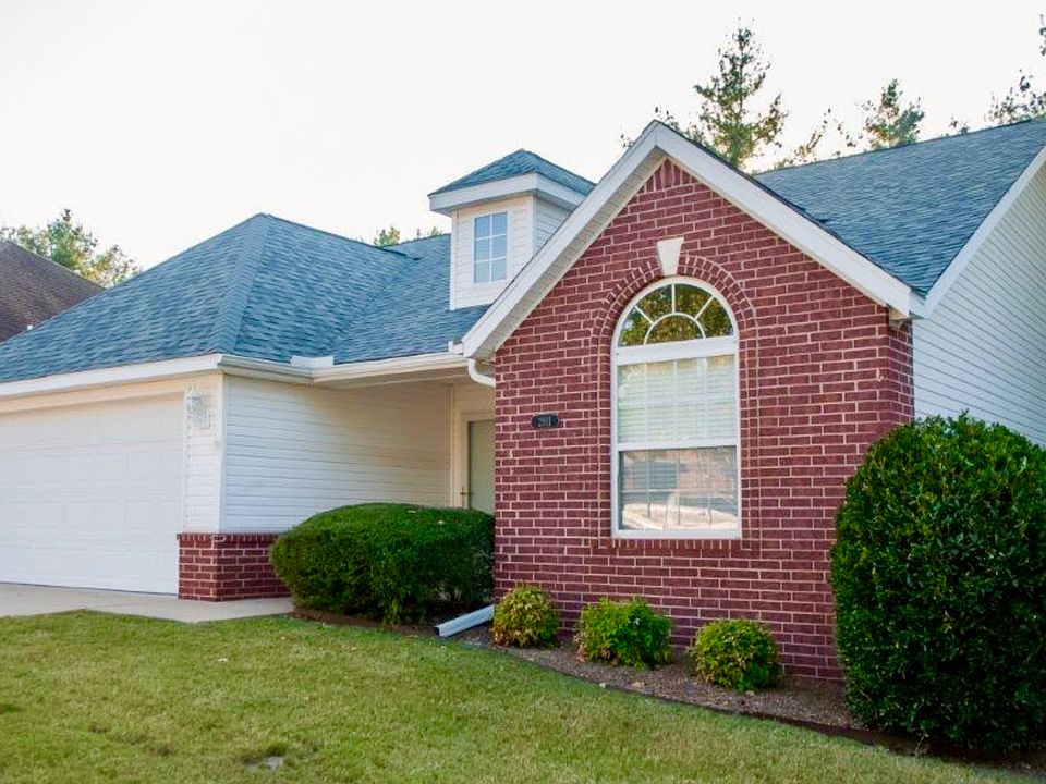1st image of 2911 Northaven Dr