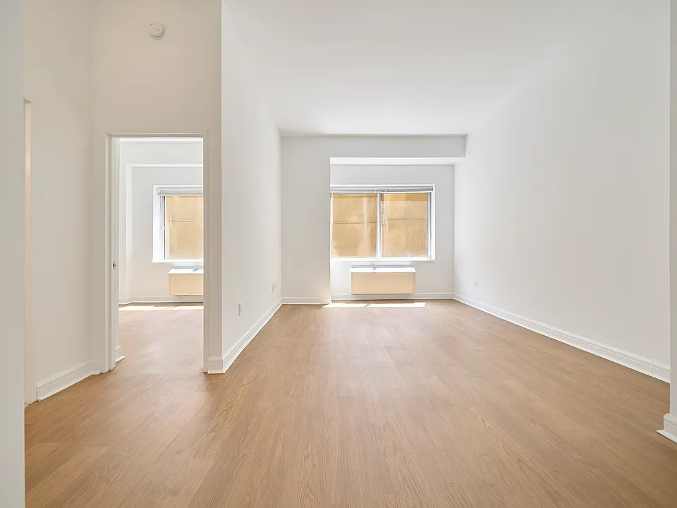 160 Riverside Blvd #5N