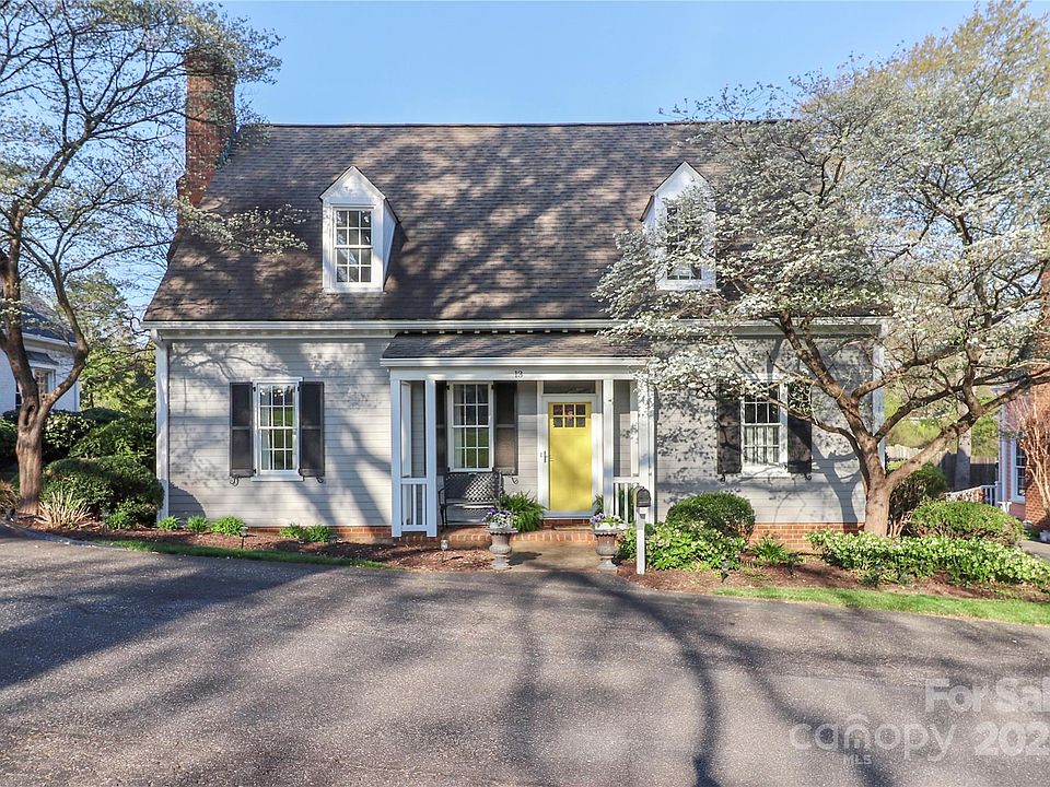 1st image of 13 Brookgreen Pl #13