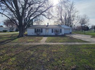 146 E Willard St, Wataga, IL 61488