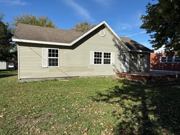 208 SW 4th St, Ogden, IA 50212