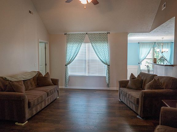 4th image of 1209 Aretha Dr
